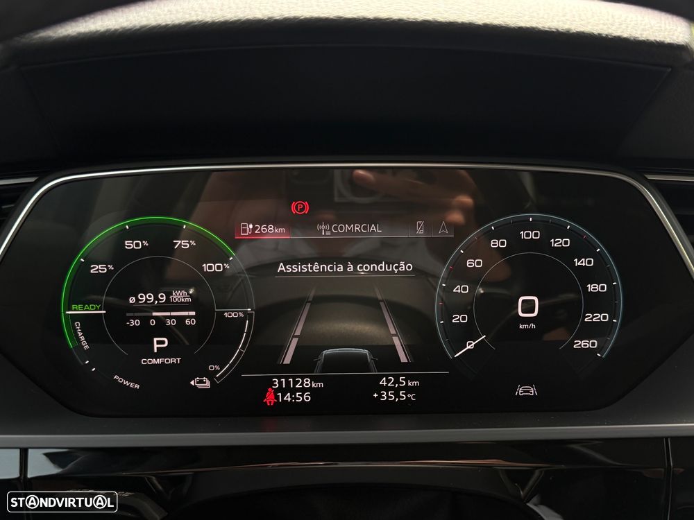 Audi e-tron 50 quattro S line - 38