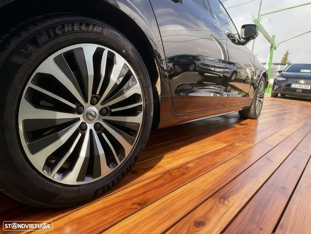 Volvo V90 2.0 B4 R-Design Geartronic - 8