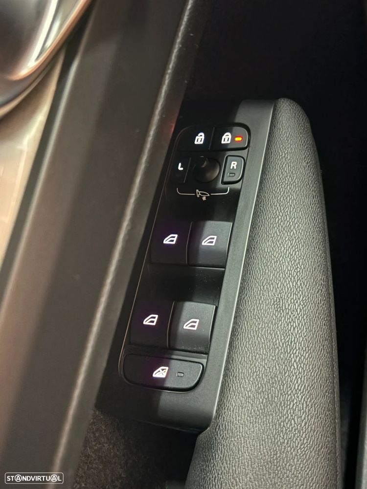 Volvo XC 40 T4 Recharge DKG Inscription Expression - 22