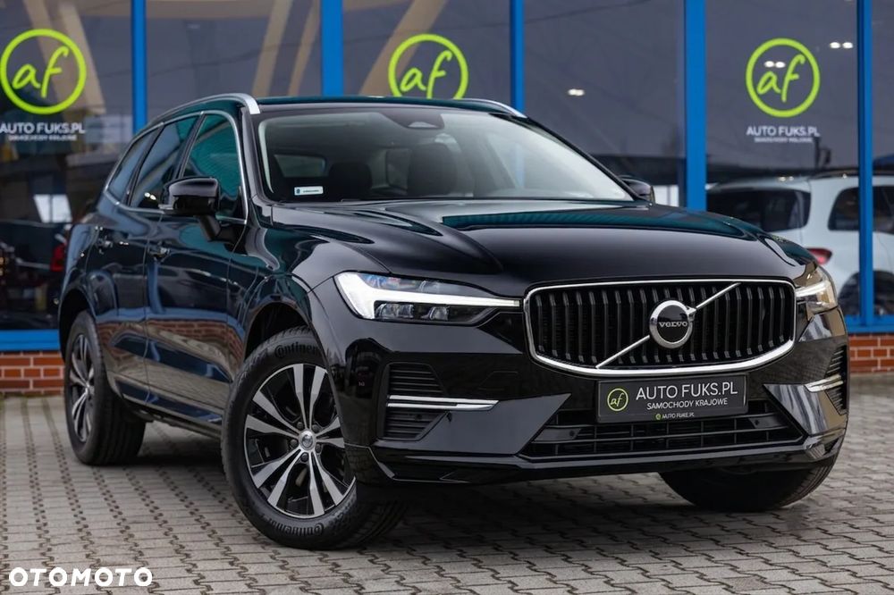 Volvo XC 60 B4 B Momentum Pro - 4