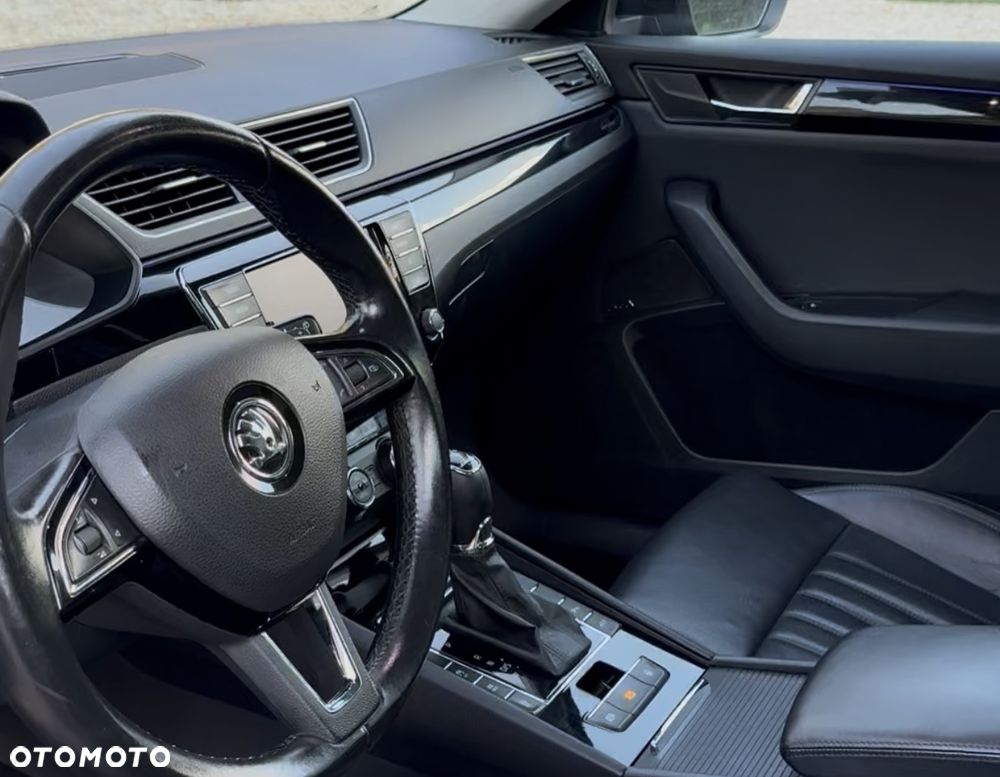 Skoda Superb 2.0 TDI 4x4 L&K DSG - 14