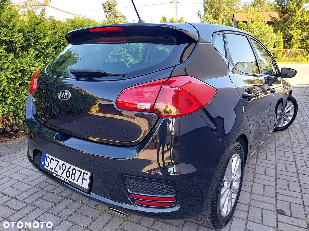 Kia Ceed 1.4 CVVT Dream Team Edition - 29