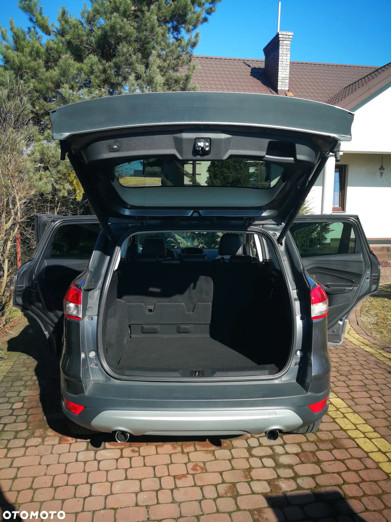 Ford Kuga 1.6 EcoBoost 2x4 SYNC - 11