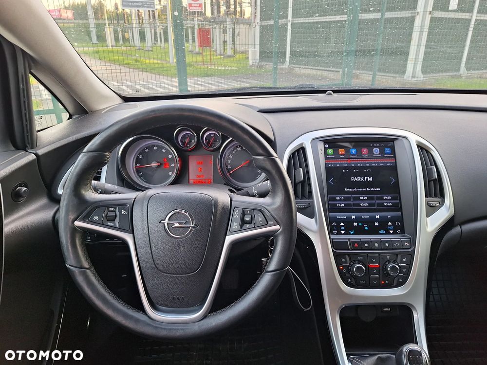 Opel Astra 1.4 T Cosmo - 8