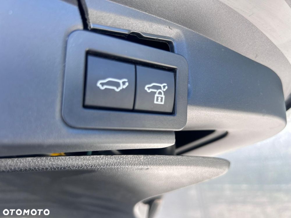 Toyota Corolla 2.0 Hybrid GR Sport - 24