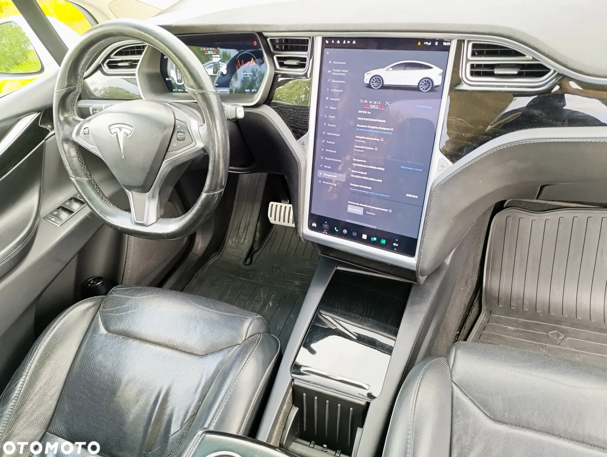 Tesla Model X Performance - 12