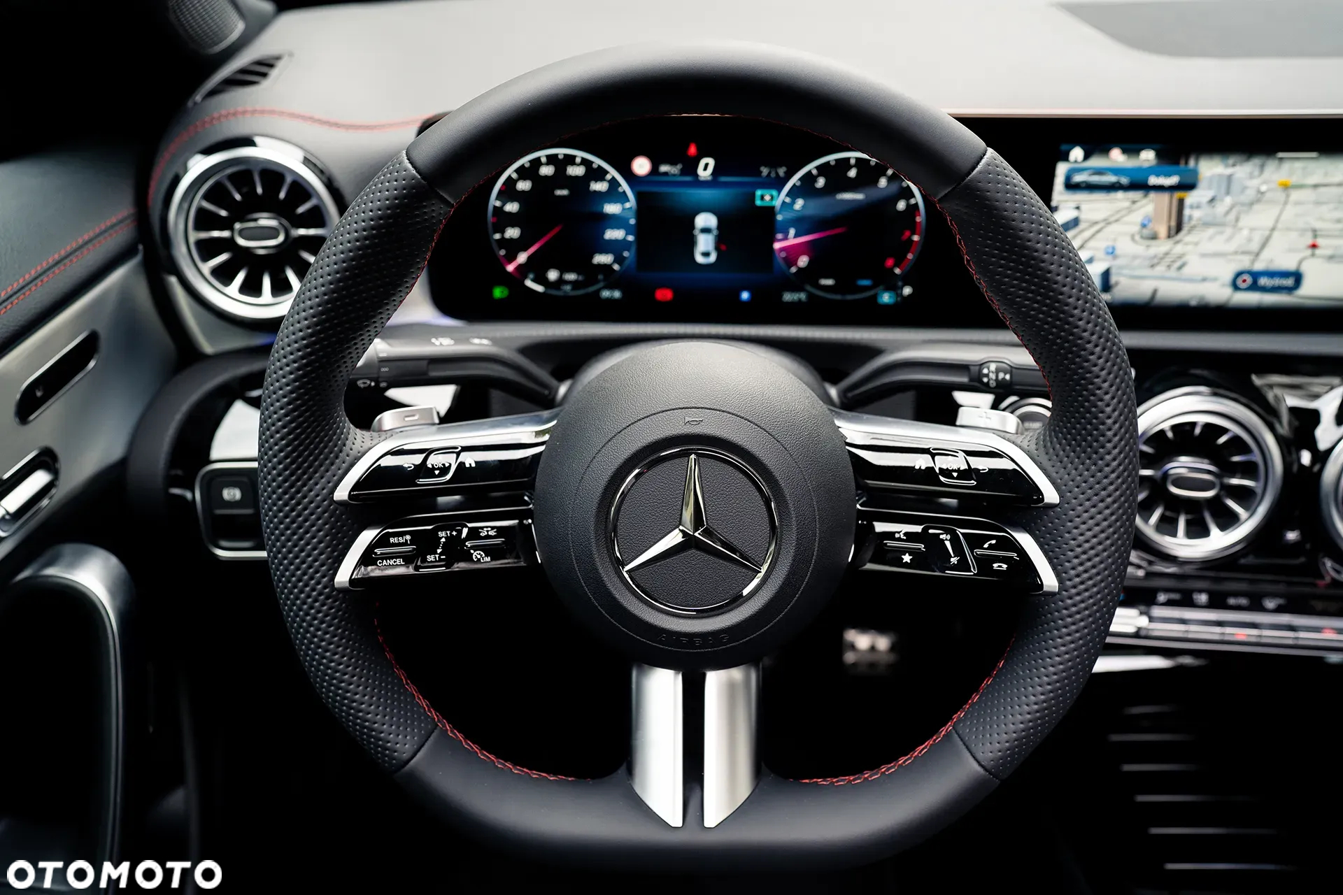 Mercedes-Benz CLA 220 mHEV 4-Matic AMG Line 8G-DCT - 18