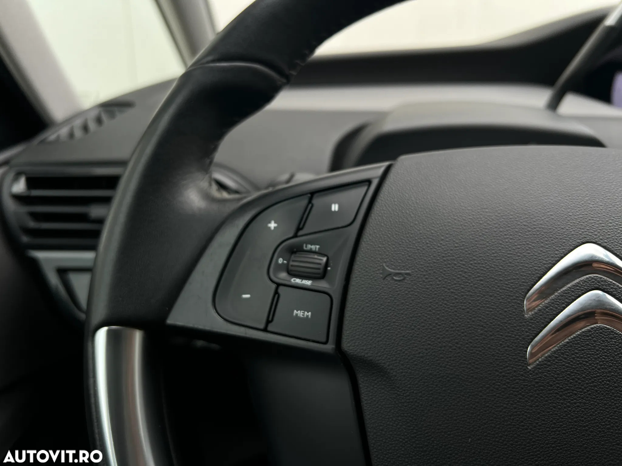 Citroën C4 Grand Space Tourer Spacetourer PureTech 130 Stop&Start EAT8 SELECTION - 19