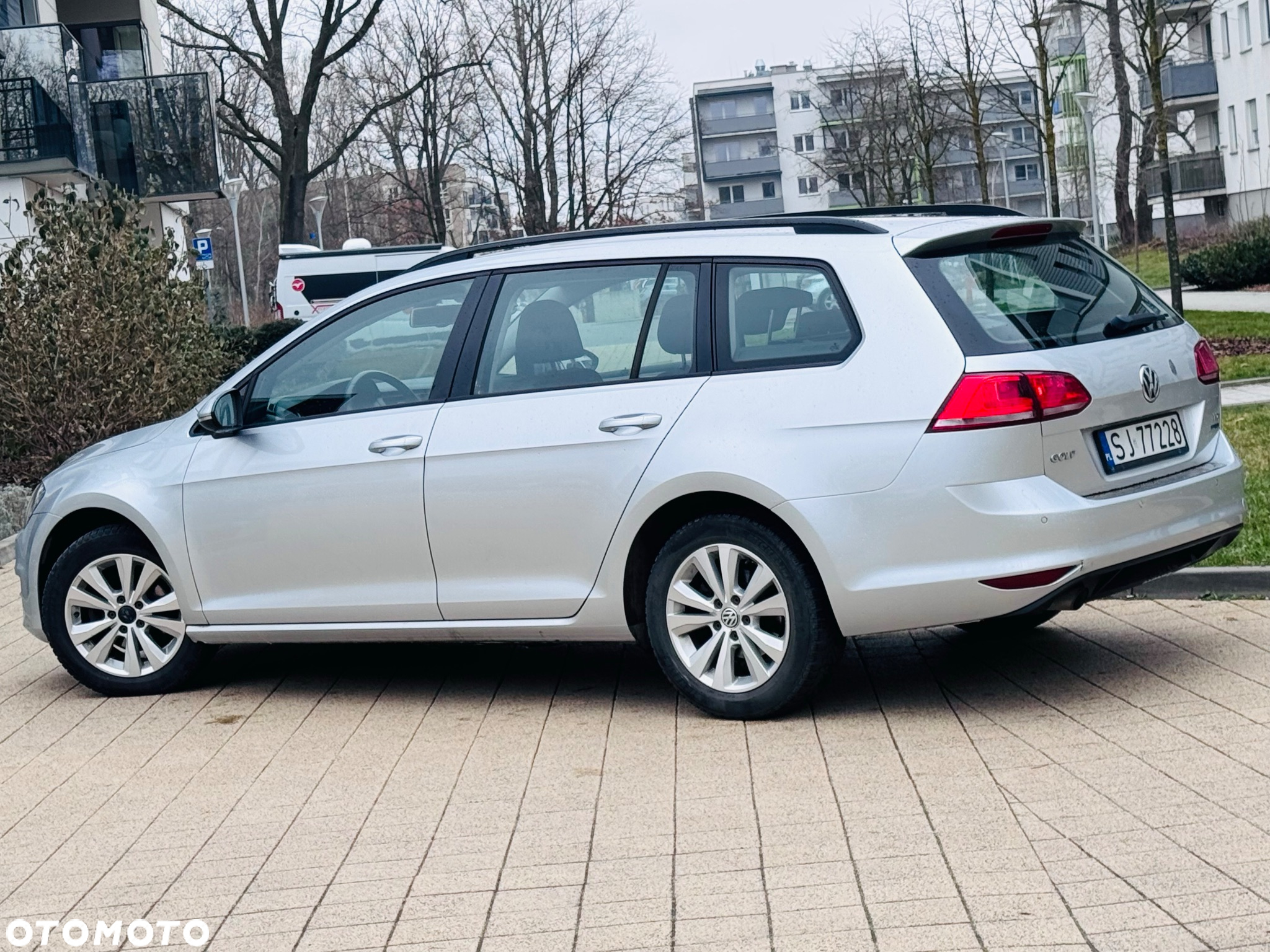 Volkswagen Golf VI 1.6 TDI Trendline - 7