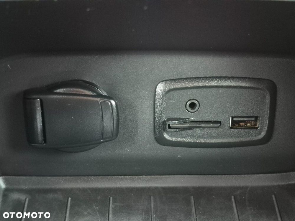 Renault Captur - 36