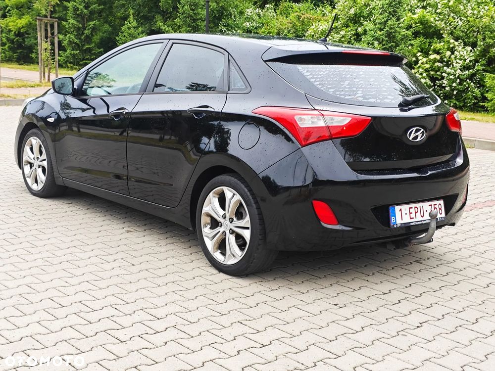 Hyundai i30 1.4 CRDi Premium - 9
