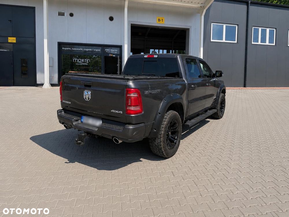 Dodge RAM 5.7 4x4 - 2
