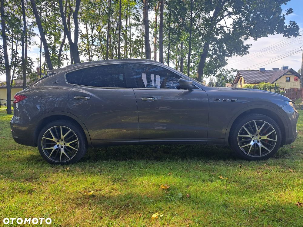 Maserati Levante - 8