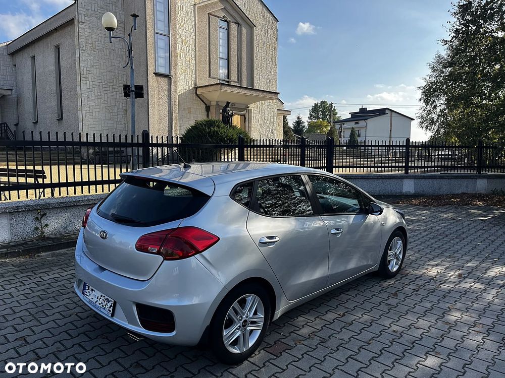 Kia Ceed - 5