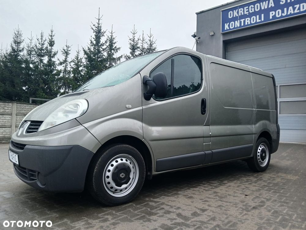Renault TRAFIC - 1