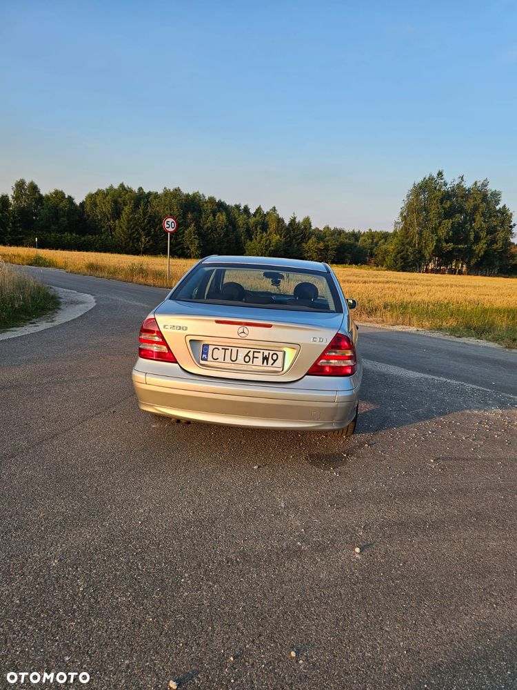 Mercedes-Benz Klasa C 200 T CDI Classic - 5