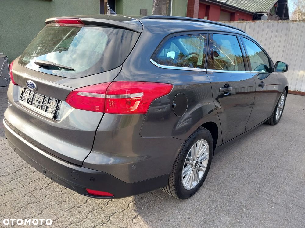Ford Focus - 8
