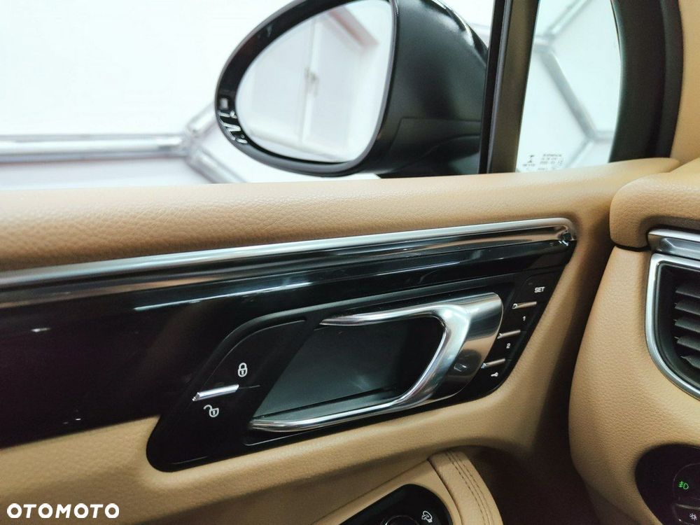 Porsche Macan S - 11