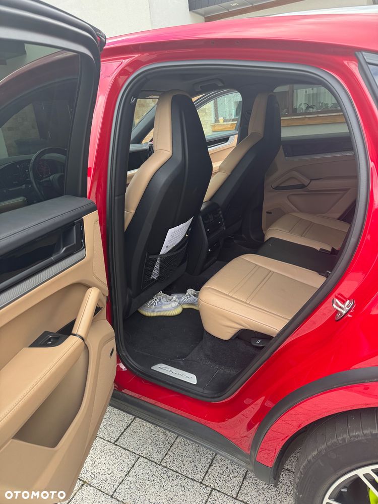 Porsche Cayenne - 8