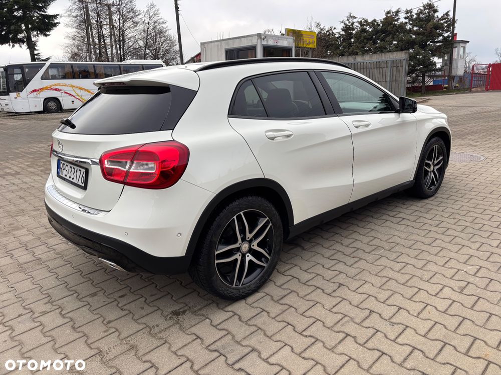 Mercedes-Benz GLA 200 (CDI) d - 3