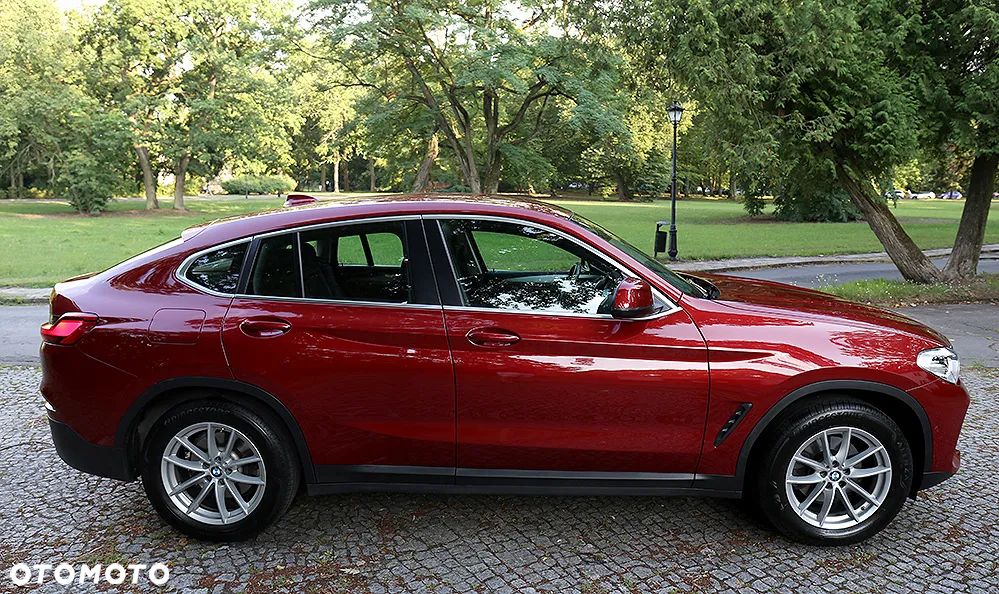 BMW X4 xDrive20i xLine sport - 32