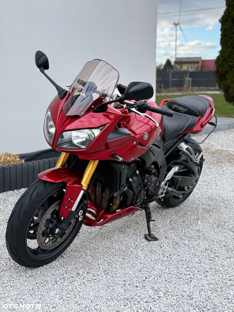 Yamaha FZ - 17