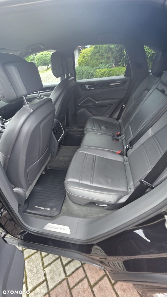 Porsche Cayenne Standard - 8