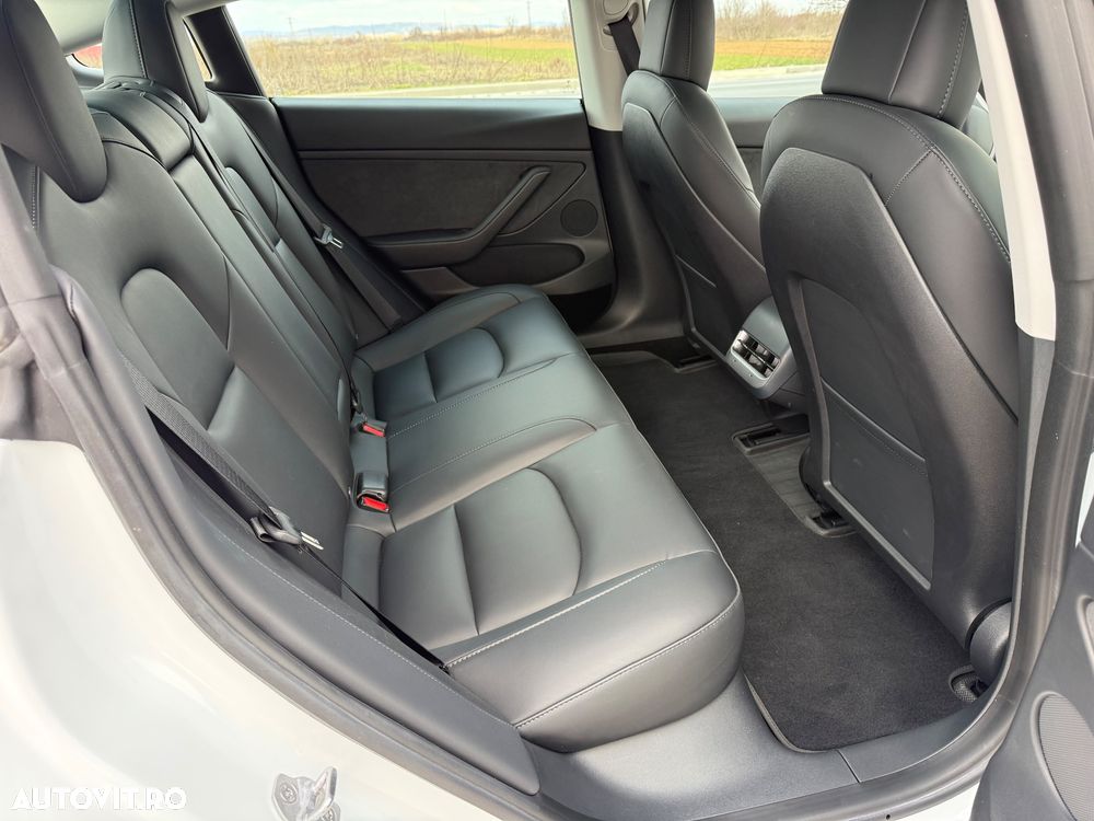 Tesla Model 3 RWD - 25