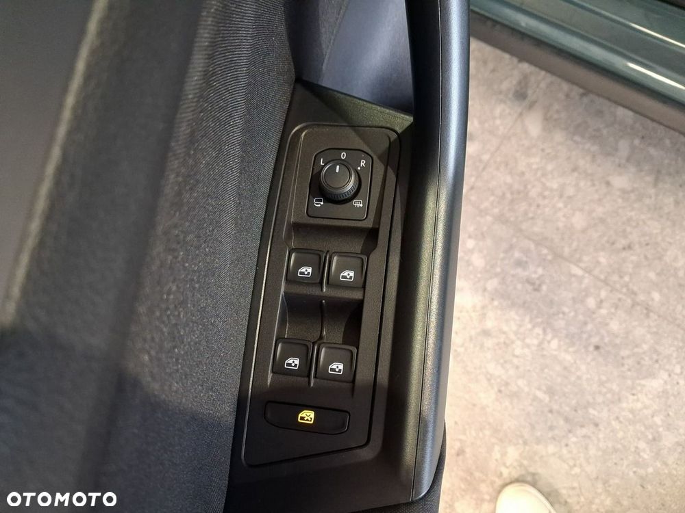 Volkswagen T-Roc - 21
