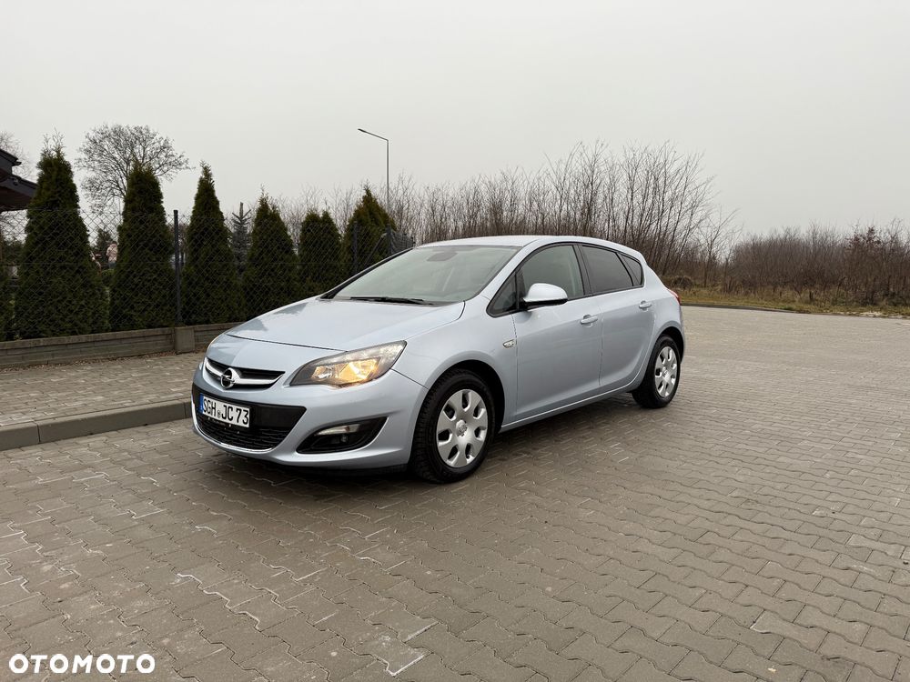 Opel Astra - 1