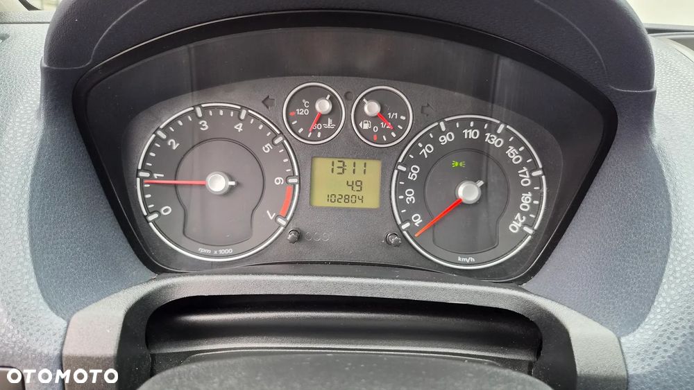 Ford Fiesta - 10