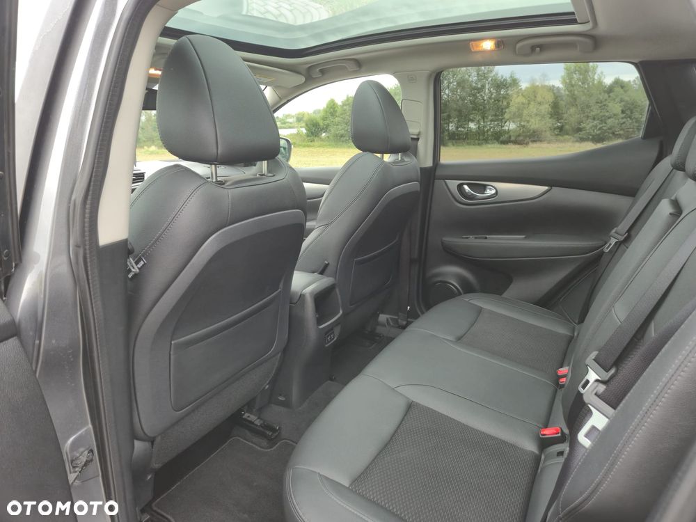 Nissan Qashqai 1.3 DIG-T N-WAY - 12