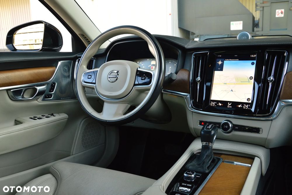 Volvo S90 D5 SCR AWD Inscription - 18