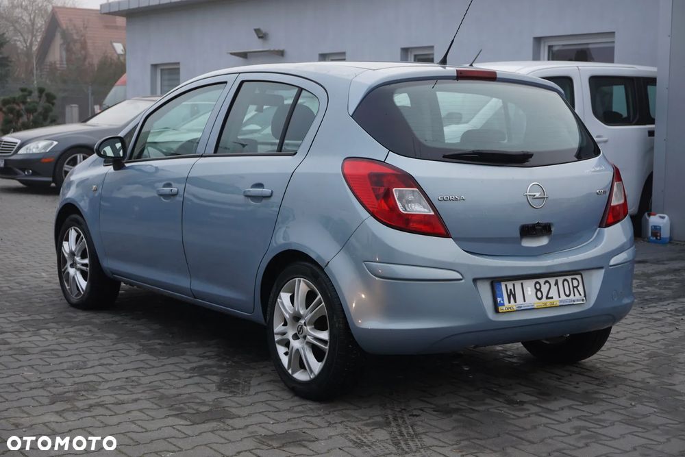 Opel Corsa 1.3 CDTI Cosmo - 3