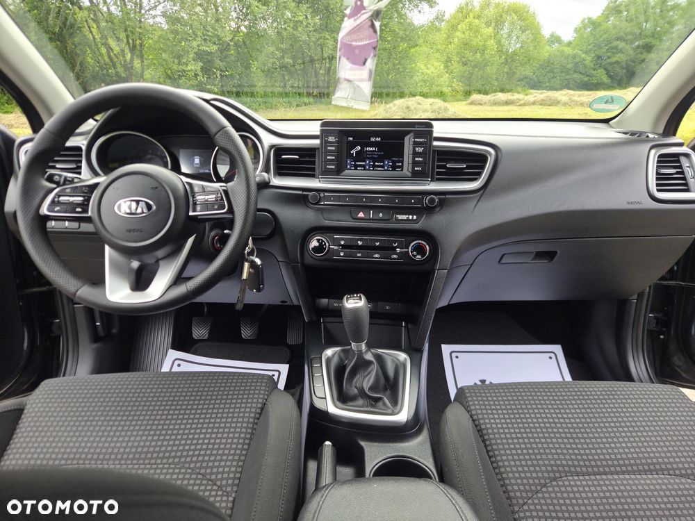 Kia Ceed 1.4 Attract - 15