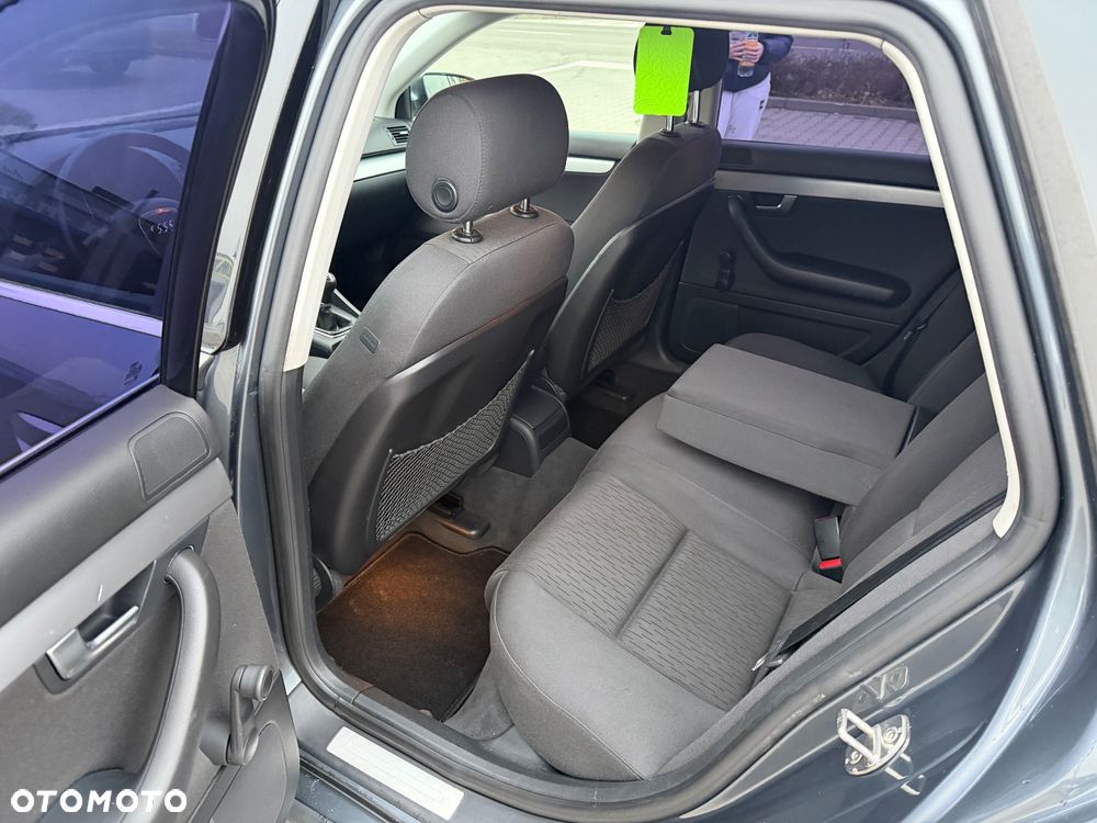 Audi A4 Avant 1.8 T - 16