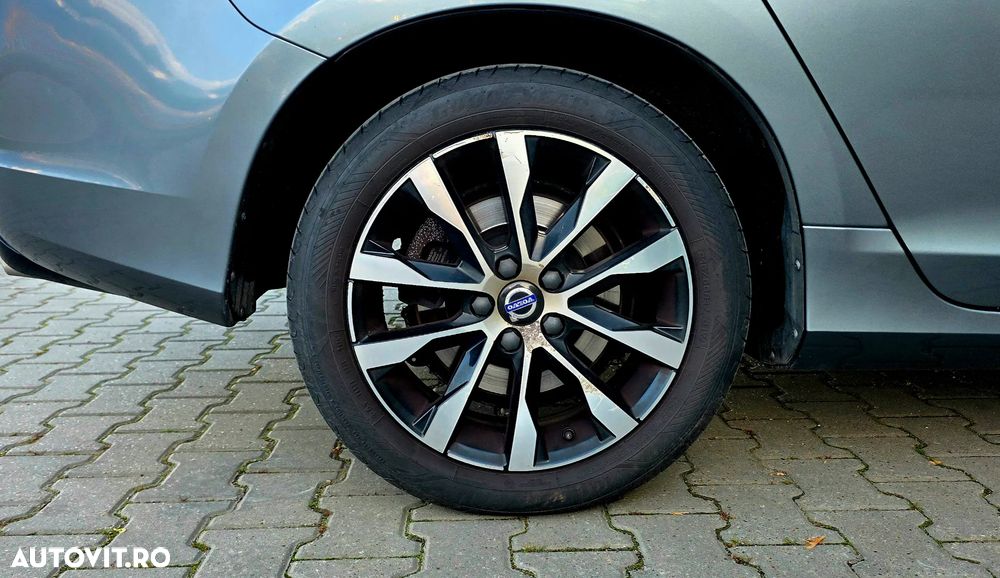 Volvo V60 D2 Momentum - 20