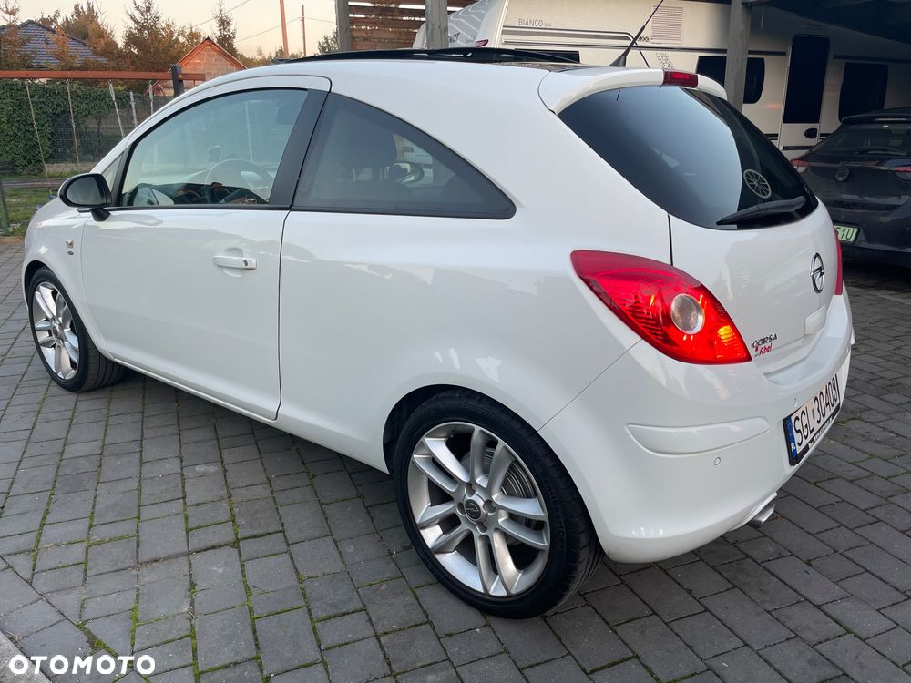 Opel Corsa 1.4 16V Satellite - 7