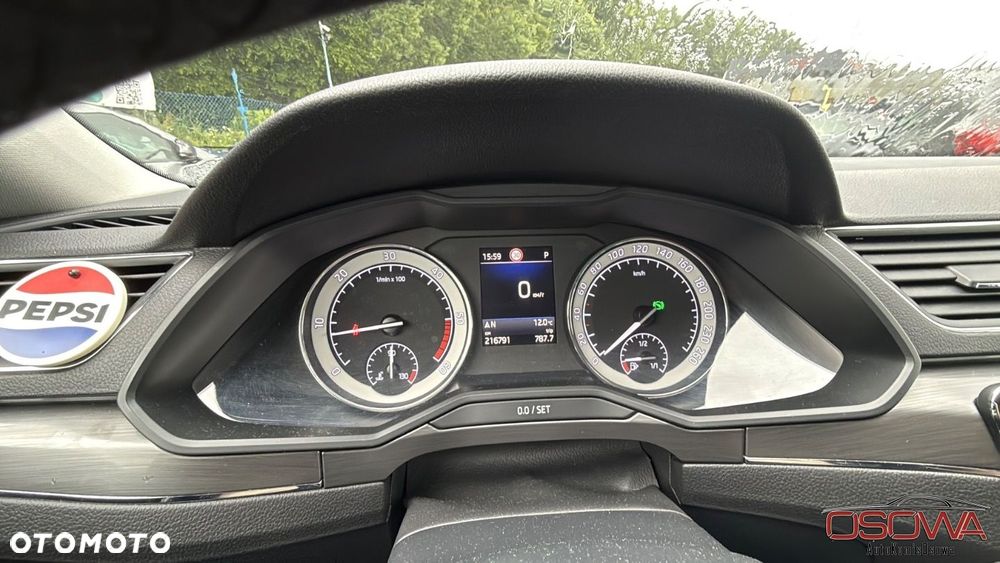 Skoda Superb 2.0 TDI SCR 4x4 Style DSG - 29