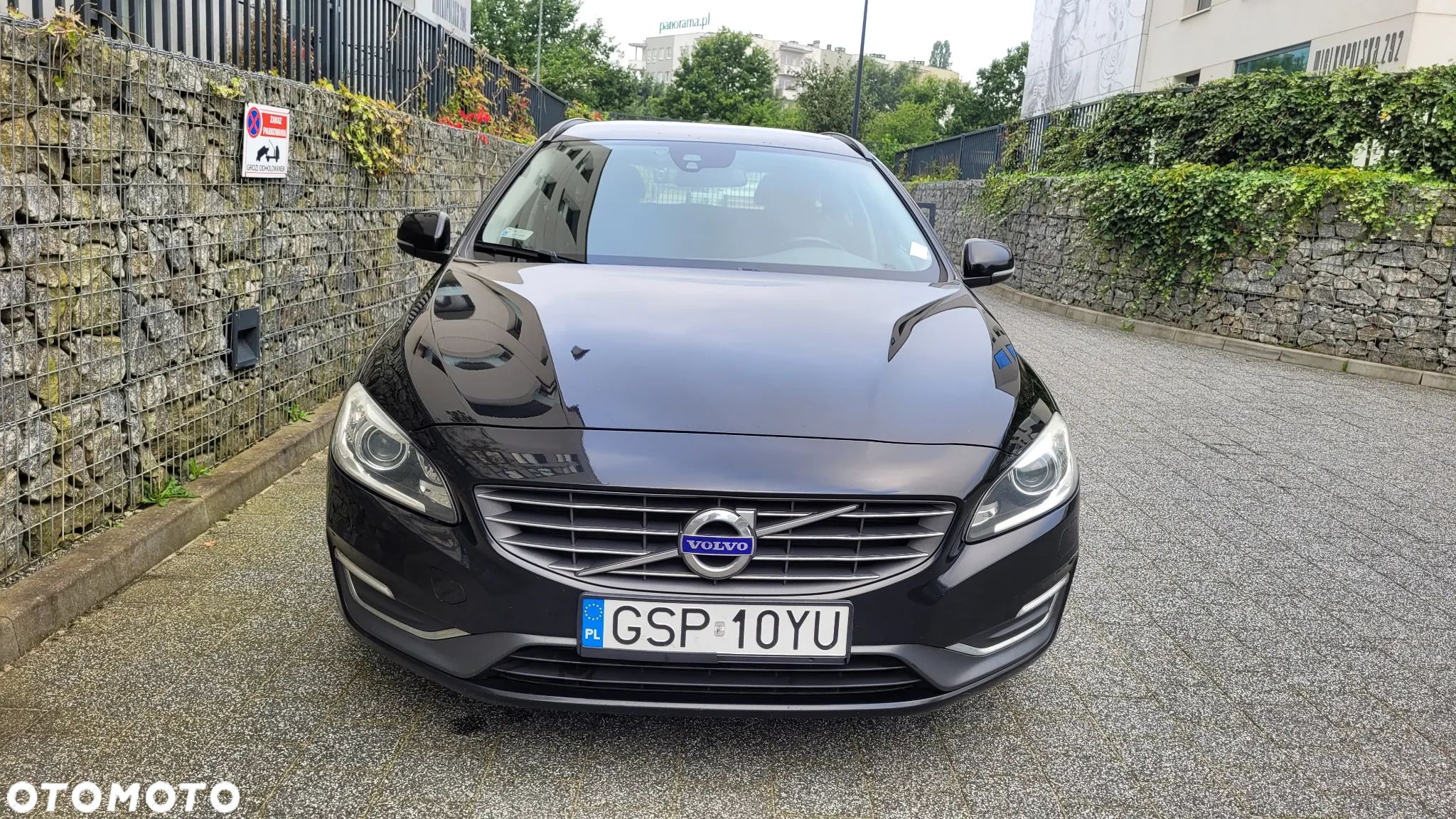 Volvo V60 D3 Summum - 1