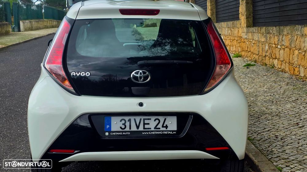 Toyota Aygo 1.0 X-Play Plus - 8