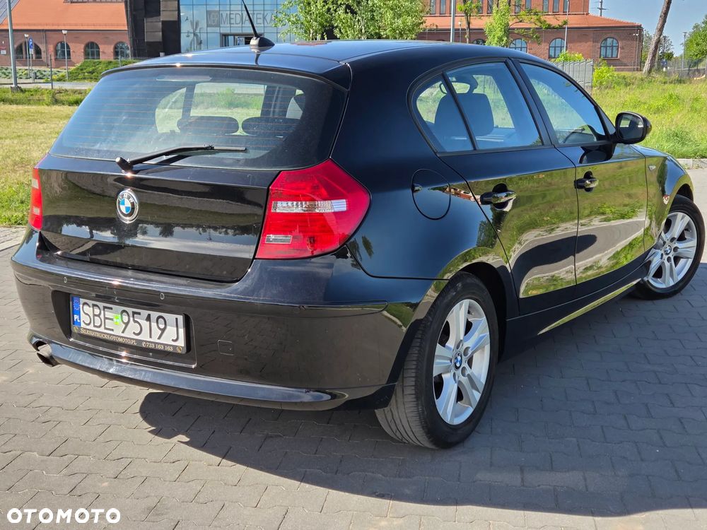 BMW Seria 1 116i - 8