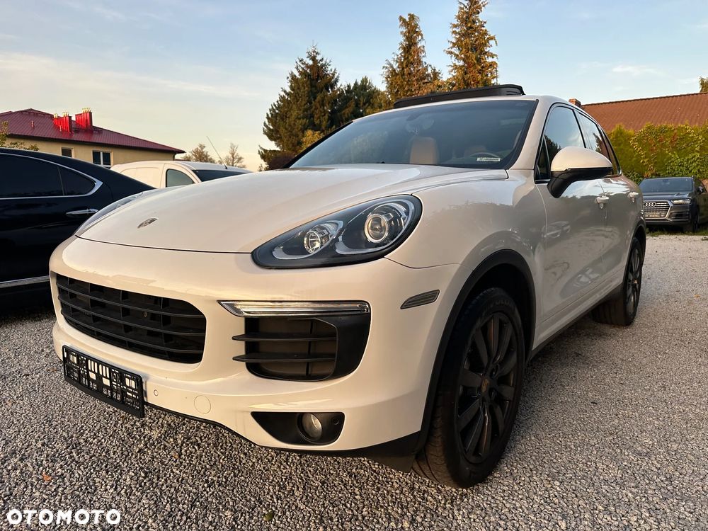 Porsche Cayenne - 2
