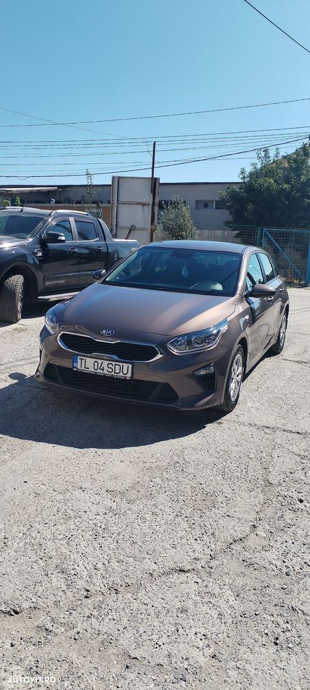 Kia Ceed - 12