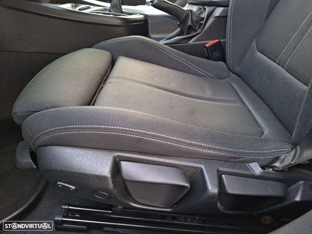 BMW 116 d Line Sport - 28