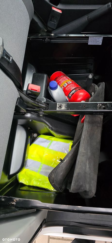 Volkswagen Transporter - 16