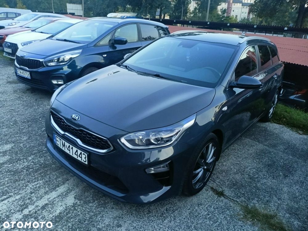 Kia Ceed - 37