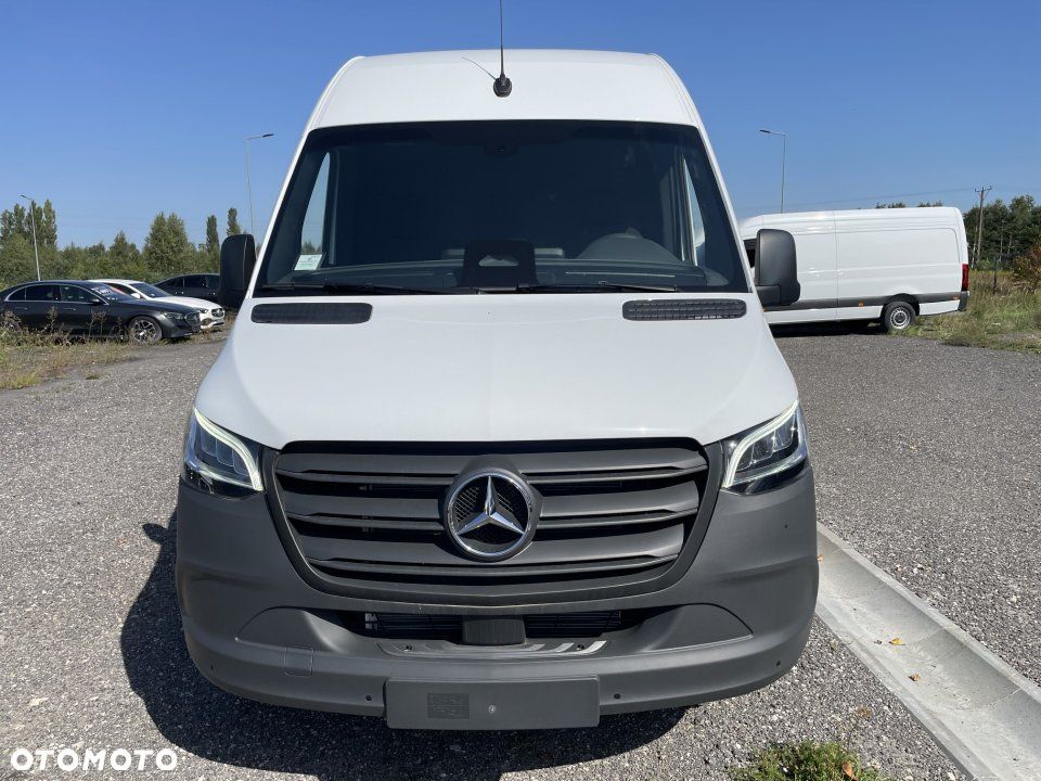 Mercedes-Benz Sprinter - 5
