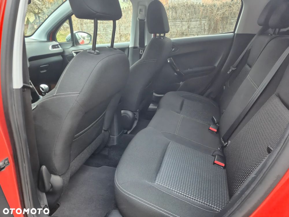 Peugeot 208 165 THP Stop & Start Allure - 14