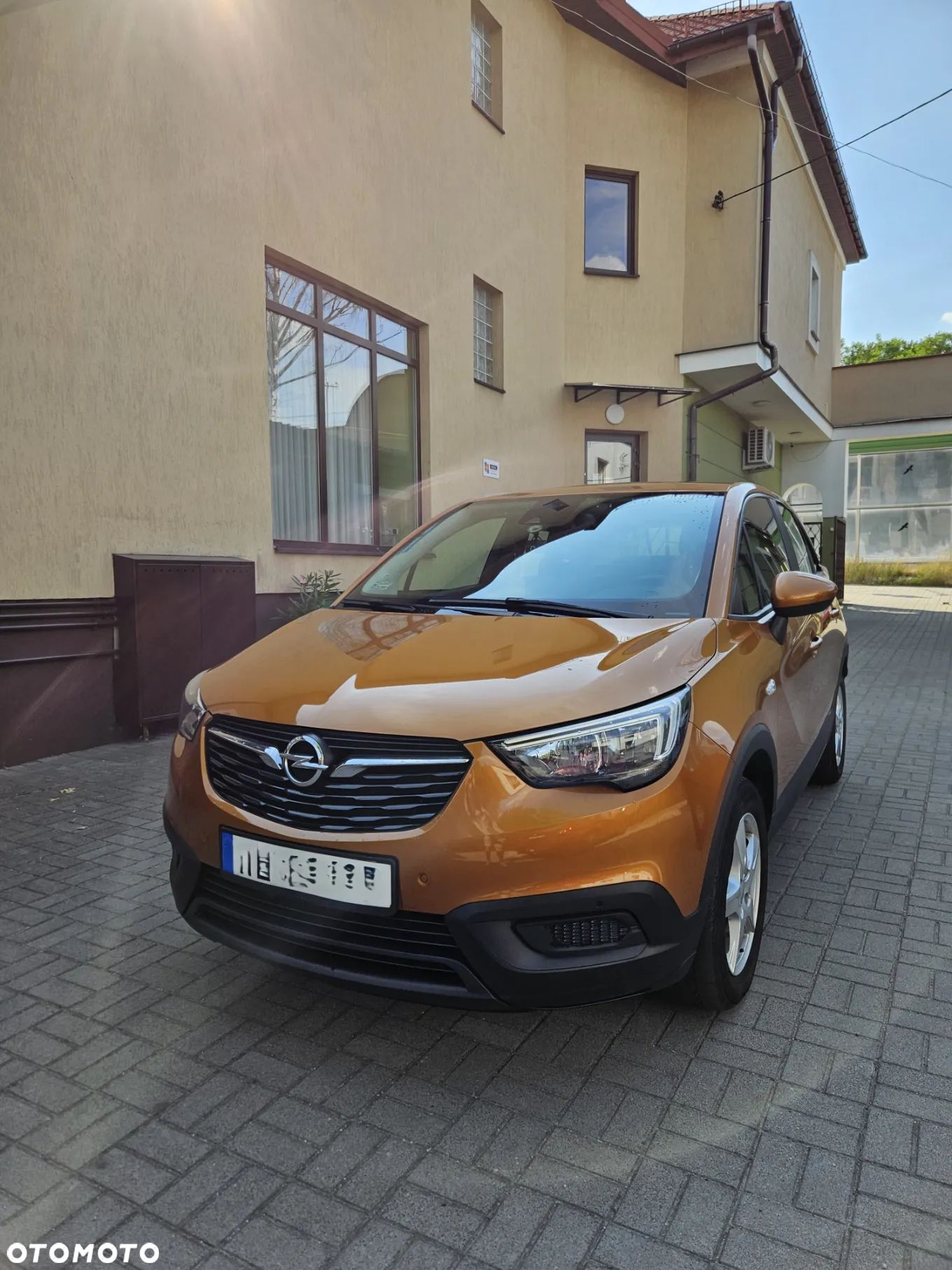 Opel Crossland X 1.2 T Enjoy S&S - 1